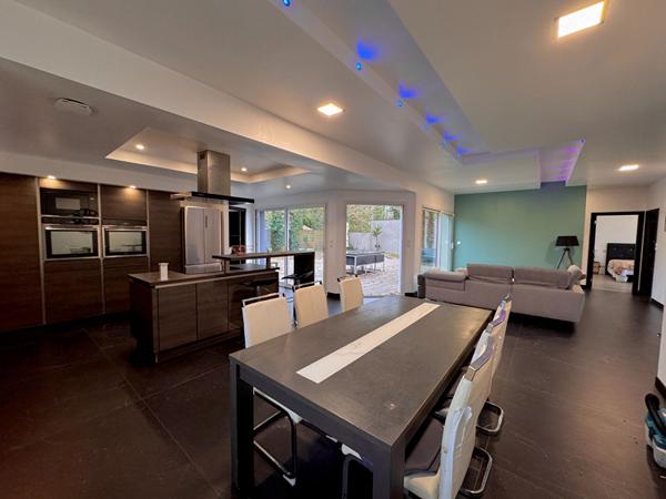 Maison a Salles 5 pièce(s) 115 m2