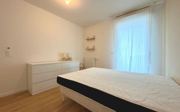 Appartement à louer    2 pièces • 41 m2 Épinay-sur-Seine