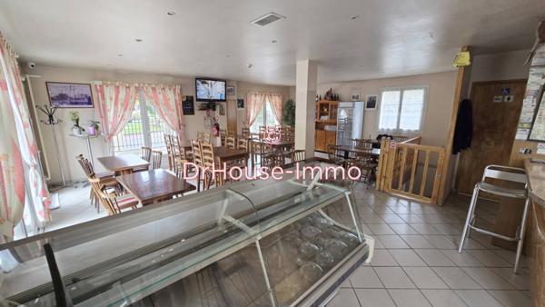 Commerce à vendre 8 pièces de 260 m²