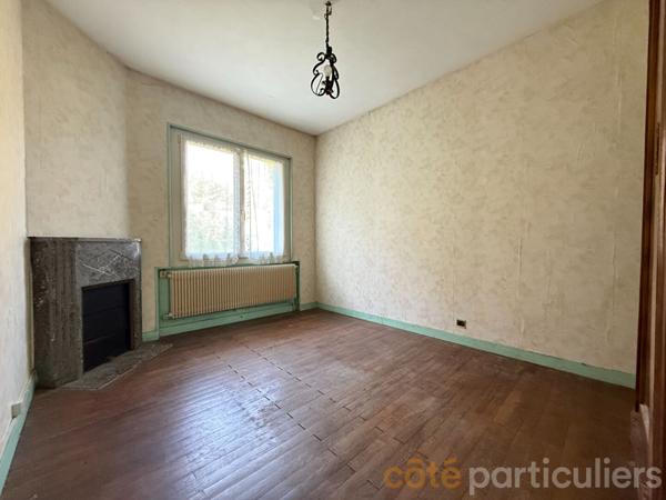 Vente Maison140,74 m² - 7 Pièces - SAINT AMAND MONTROND (18200)