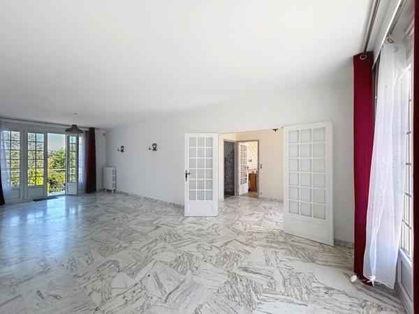 Maison à vendre 171 359 € Vierzon 4 p 123,2 m² DPE D