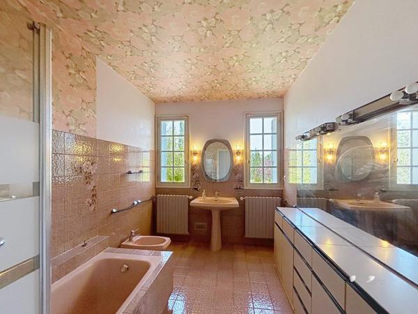 Maison à vendre 171 359 € Vierzon 4 p 123,2 m² DPE D
