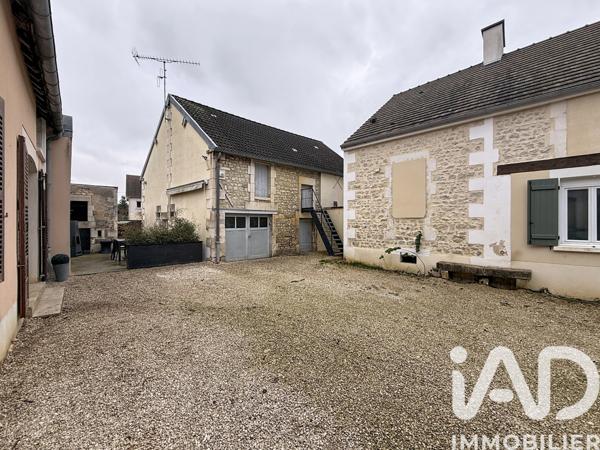 Maison à vendre 6 pièces 147 m² Augy
