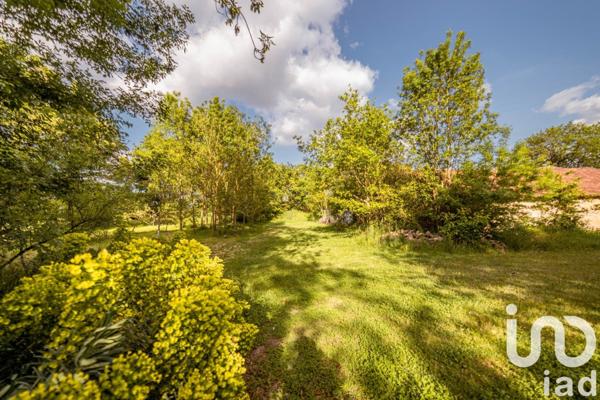 Maison traditionnelle 5 pièces de 180 m² à Montréverd (85260)
