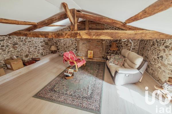 Maison traditionnelle 5 pièces de 180 m² à Montréverd (85260)