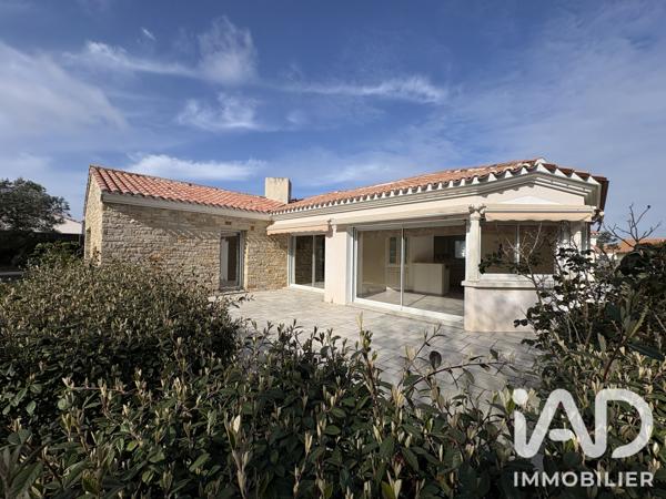 Maison à vendre 6 pièces 217 m² Saint-Hilaire-de-Riez