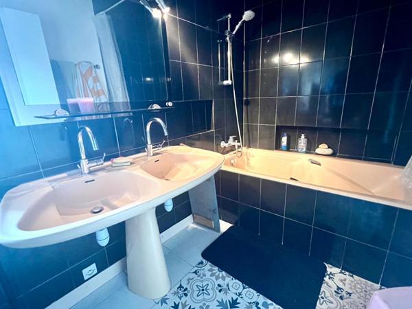 Maison bourgeoise  20MN GARE TGV