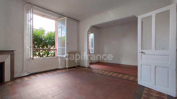 Maisons à rénover à vendre - Ensemble de 2 biens pour locations ou familiale -terrain 693 m² - zone UC Villemandeur centre ville