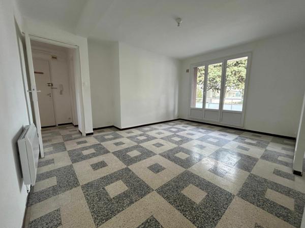 Appartement à louer    3 pièces •  La Seyne-sur-Mer