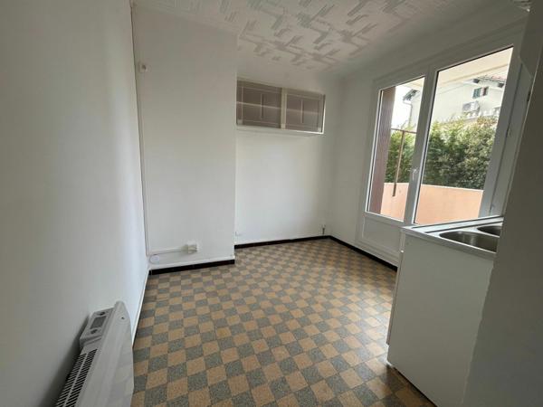 Appartement à louer    3 pièces •  La Seyne-sur-Mer