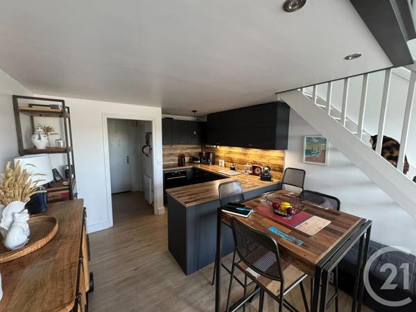 Appartement T3 à vendre  3 pièces - 54,75 m 2   ST JEAN DE MONTS  - 85