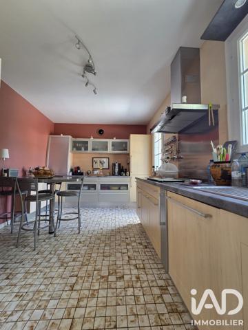 Maison à vendre 8 pièces 231 m² Chambray-lès-Tours