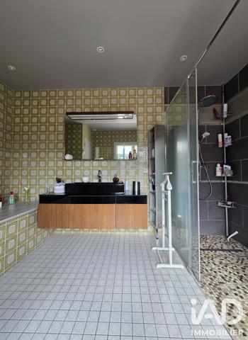 Maison à vendre 8 pièces 231 m² Chambray-lès-Tours