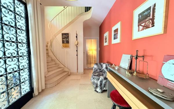 Maison à vendre    6 pièces • 230 m2 Aire-sur-l'Adour