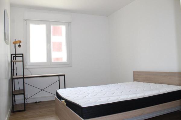 Exclusivité! Côtes d'Armor 22000 Saint-Brieuc. Appartement 3 chambres refait en 2018/2019 avec cave