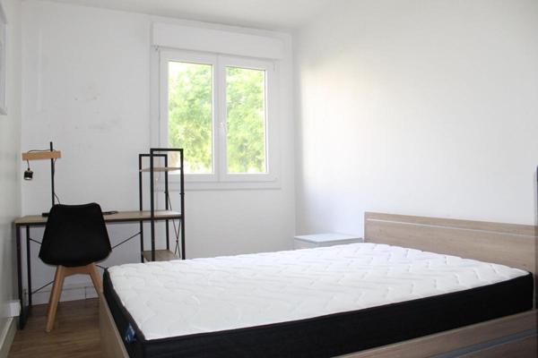 Exclusivité! Côtes d'Armor 22000 Saint-Brieuc. Appartement 3 chambres refait en 2018/2019 avec cave