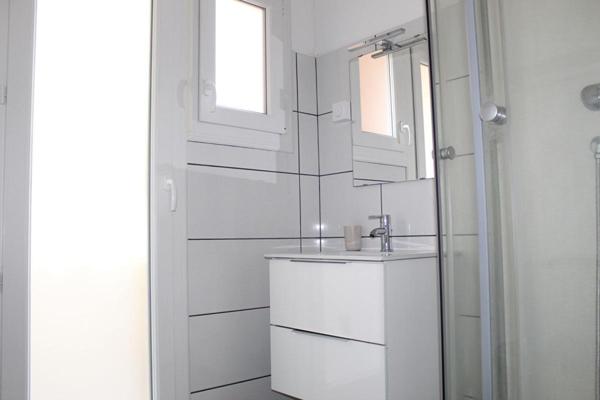 Exclusivité! Côtes d'Armor 22000 Saint-Brieuc. Appartement 3 chambres refait en 2018/2019 avec cave