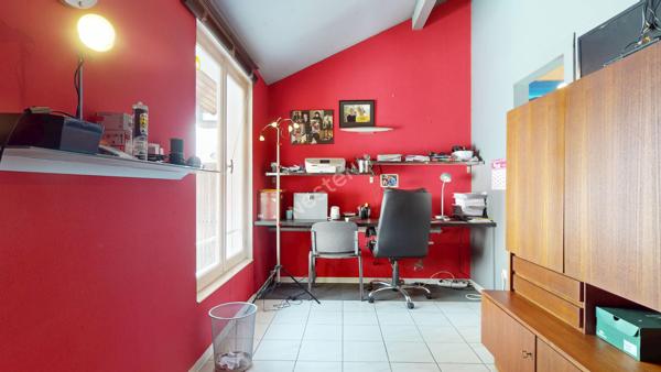Maison individuelle 184 m² -6 pièces - 3 chambres - Terrain 9.40 ares-Saint-Avold, quartier prisé