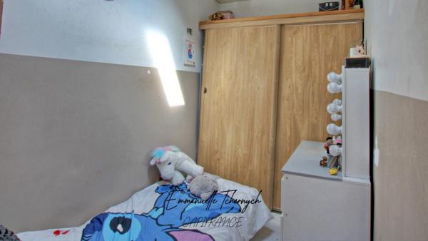 Dpt Bouches du Rhône (13), à vendre ISTRES maison P3 de 107,2 m² - Terrain de 1 520,00 m²