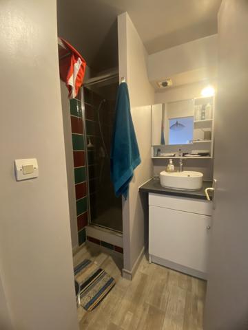 Saint-Denis (97490) Nouveau : Studio meublé à Ste Clotilde, Vue