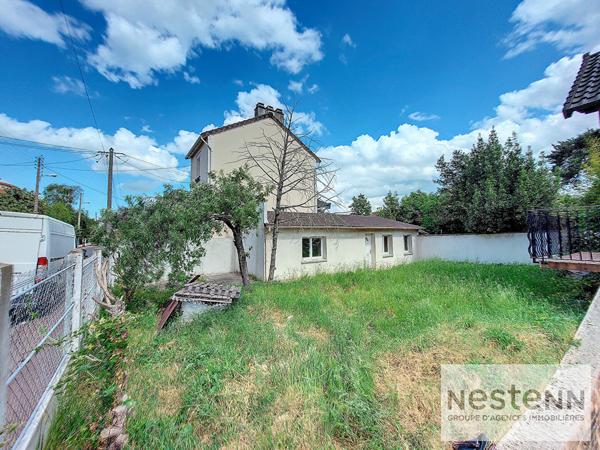 Maison 5 pièces de 111 m² avec dépendance à EAUBONNE centre-ville