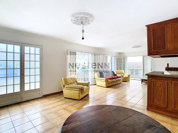 Maison 5 pièces de 111 m² avec dépendance à EAUBONNE centre-ville