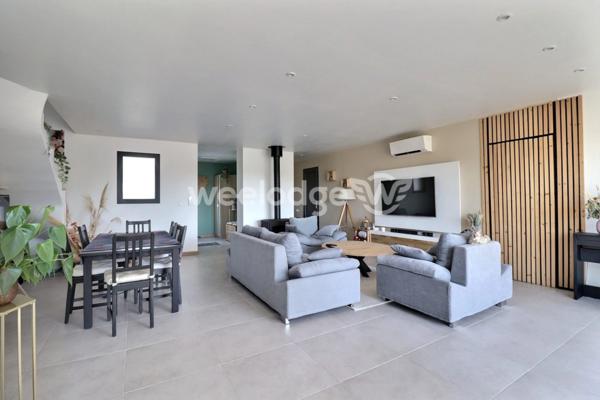 Maison à vendre 4 pièces de 128 m² à Saint-Chamas