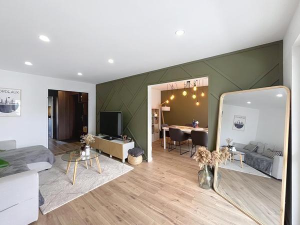 LE BOUSCAT CENTRE –T4 avec 3 balcons et parking.