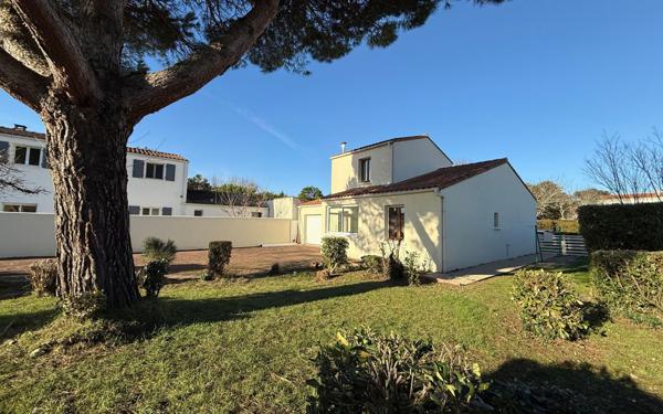 Maison à vendre    4 pièces •  Saint-Palais-sur-Mer