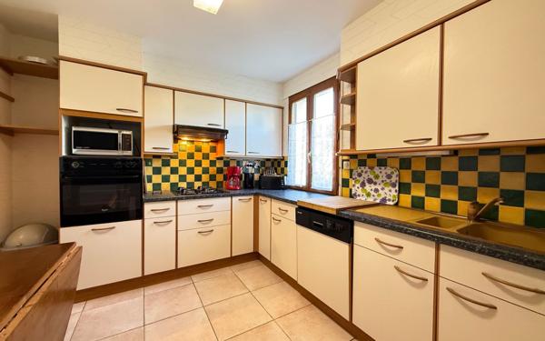 Maison à vendre    4 pièces •  Saint-Palais-sur-Mer