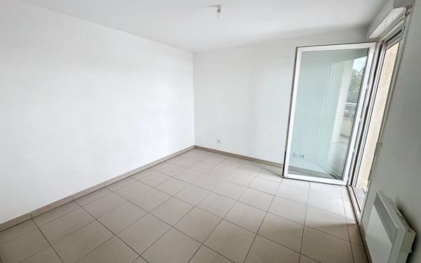 Appartement à vendre    2 pièces • 42 m2 Sorgues