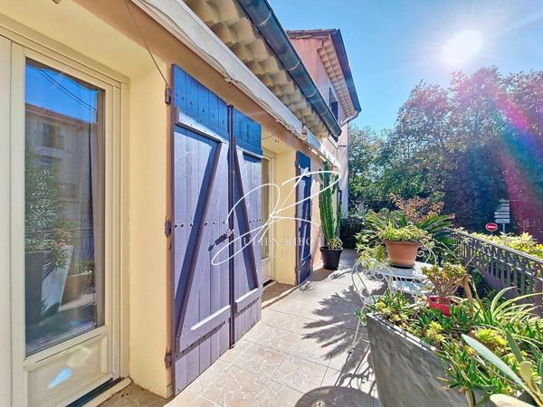 Maison T6 5 chambres 186 m² garage, cour, terrasse