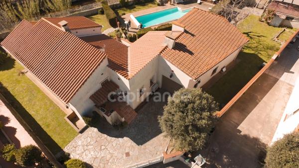 Pyrénées Orientales (66) - Maison 139 m² avec Jardin - Terrasse – Piscine – Grand garage – Dépendances
