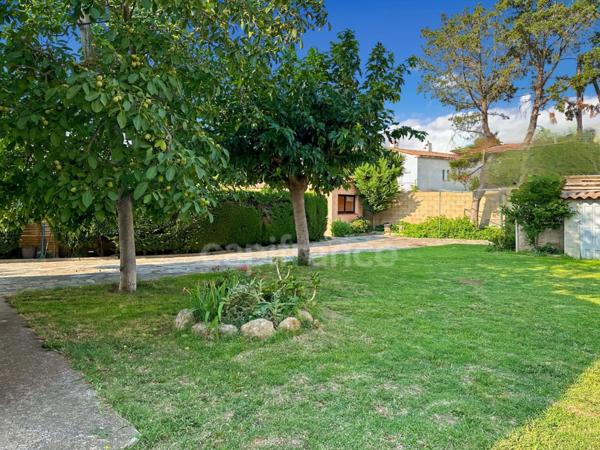 Pyrénées Orientales (66) - Maison 139 m² avec Jardin - Terrasse – Piscine – Grand garage – Dépendances