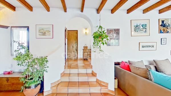 Pyrénées Orientales (66) - Maison 139 m² avec Jardin - Terrasse – Piscine – Grand garage – Dépendances