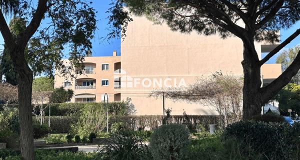 À vendre Studio 33.51 m² - La Londe-les-maures 83250