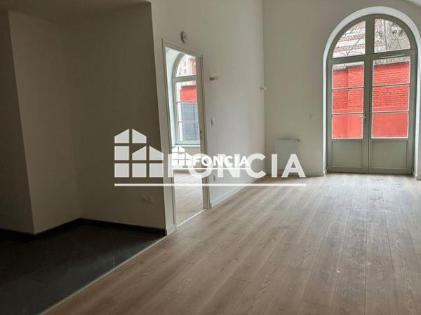 Location Appartement 2 pièces 54.95 m² - 54 RUE DE LILLE Valenciennes 59300