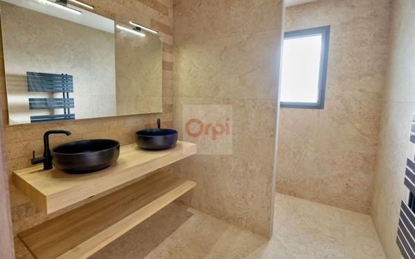 Maison à vendre    7 pièces •  Olonne-sur-Mer