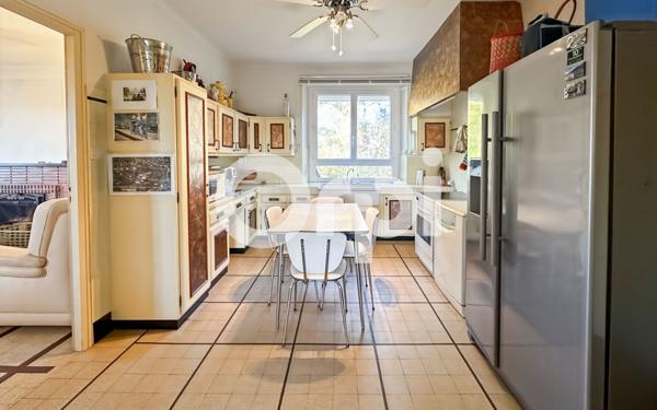 Maison à vendre    6 pièces •  Ruoms