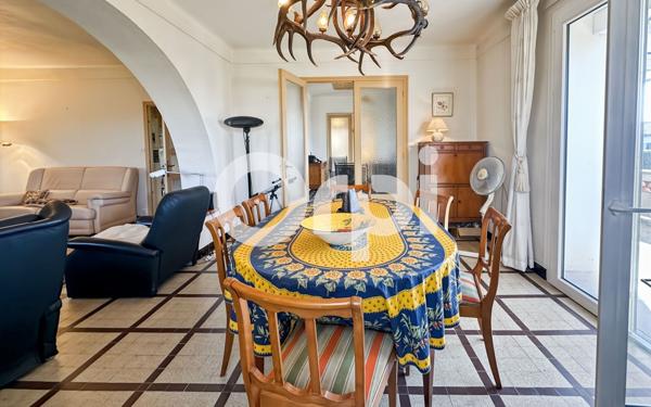 Maison à vendre    6 pièces •  Ruoms