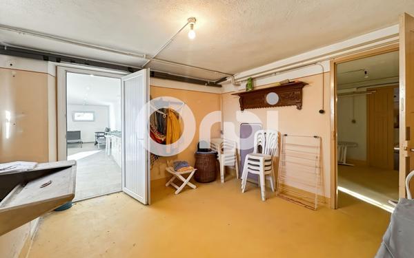 Maison à vendre    6 pièces •  Ruoms