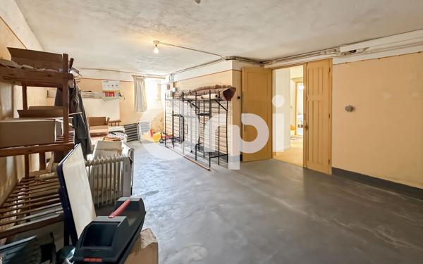 Maison à vendre    6 pièces •  Ruoms