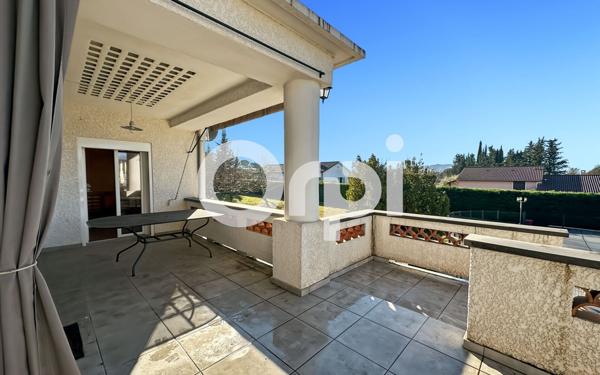 Maison à vendre    6 pièces •  Ruoms