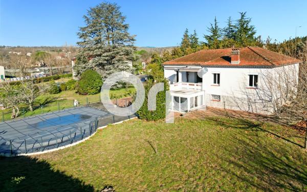 Maison à vendre    6 pièces •  Ruoms