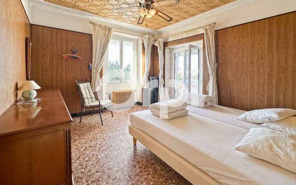 Maison à vendre    6 pièces •  Ruoms