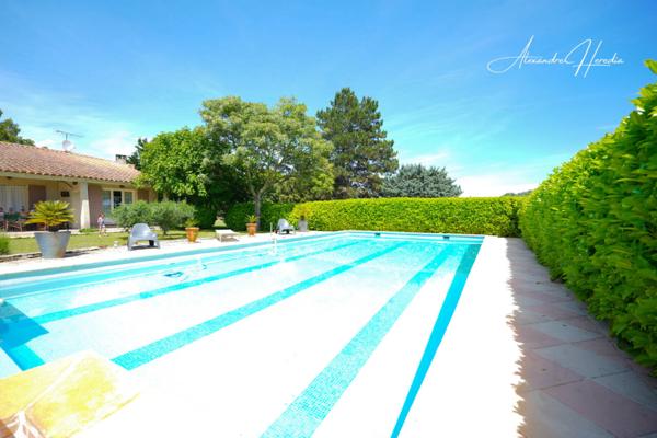 Maison à vendre 6 pièces de 141 m²