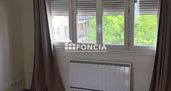 Location Appartement 3 pièces 49.3 m² - Malakoff 92240