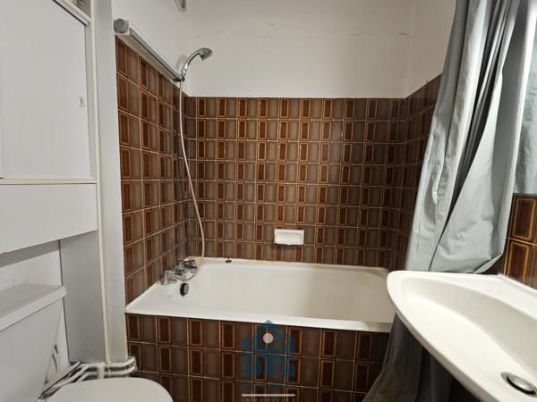Studio 1 pièce(s) 1 chambre(s) 18 m²