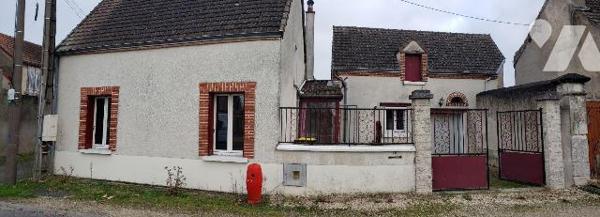 A vendre à Romorantin (41), Venez découvrir cette charmante maison, idéale pour un premier acha...
