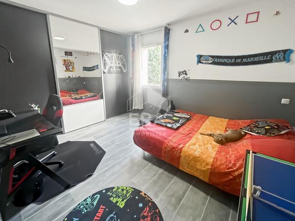 EXCLUSIVITE - SEPTEMES LES VALLONS - Maison récente T4 de 101m2 sur 422m2 de terrain + piscine